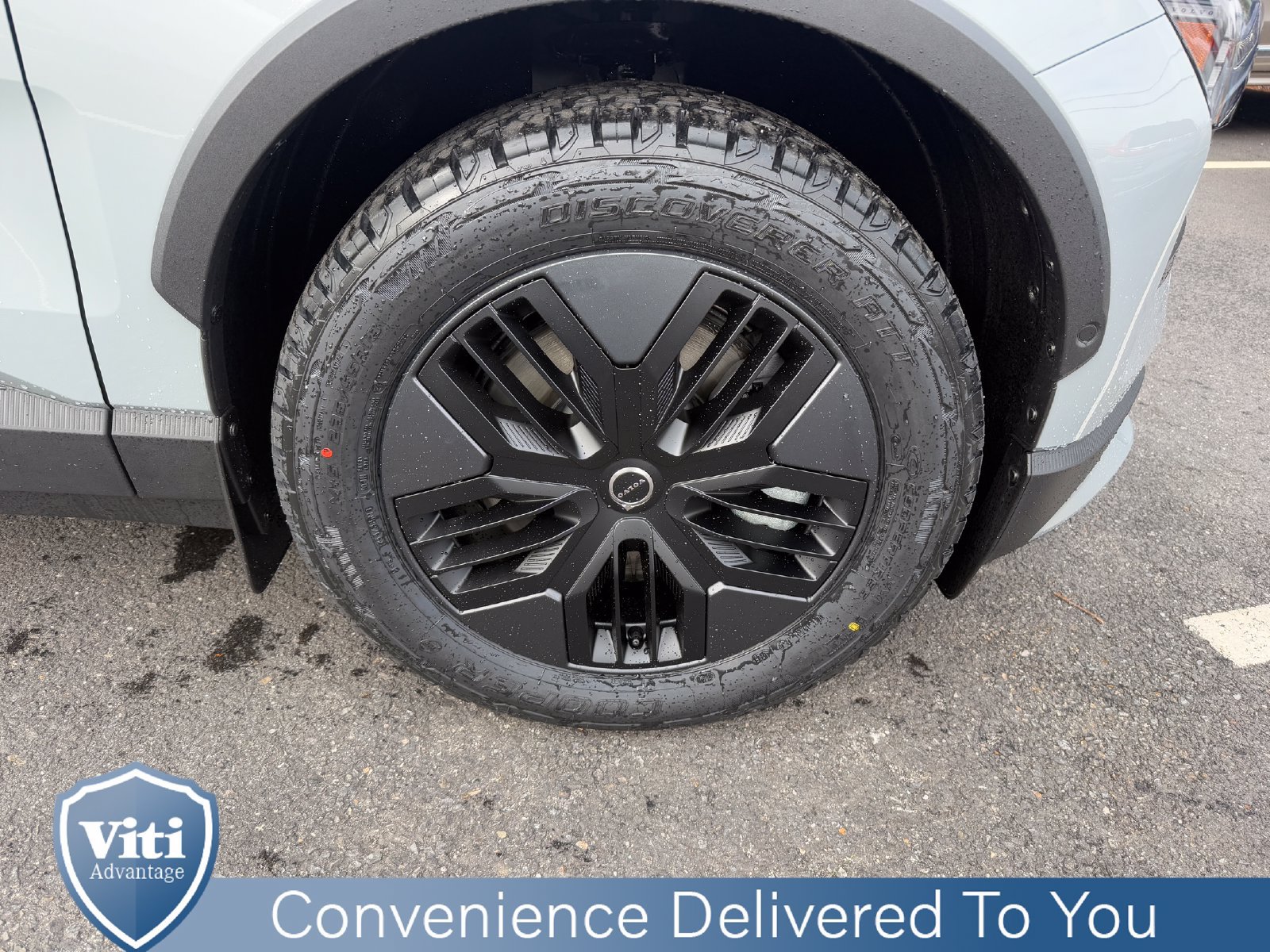 New 2026 Volvo EX30 Cross Country Ultra w/ Protection Package Premier AWD/4WD image 10
