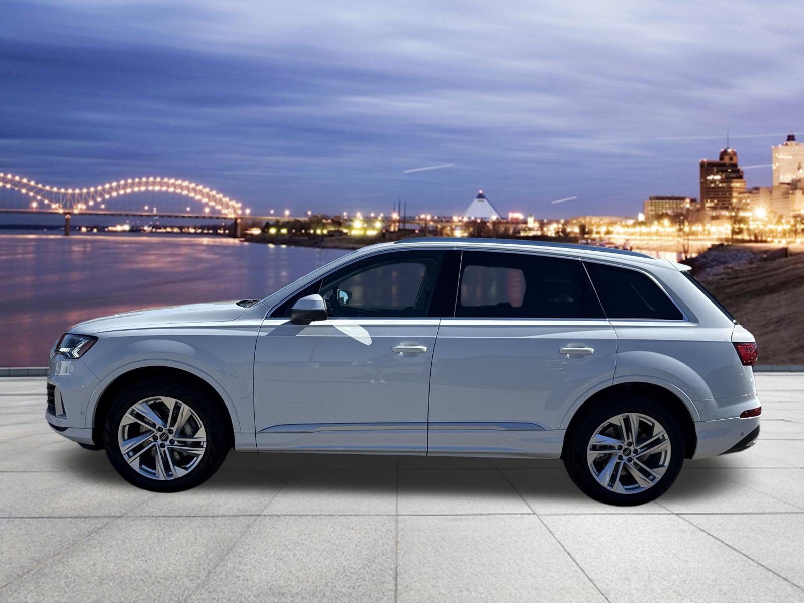 Used 2023 Audi Q7 3.0T Premium Plus w/ Premium Plus Package AWD/4WD image 2