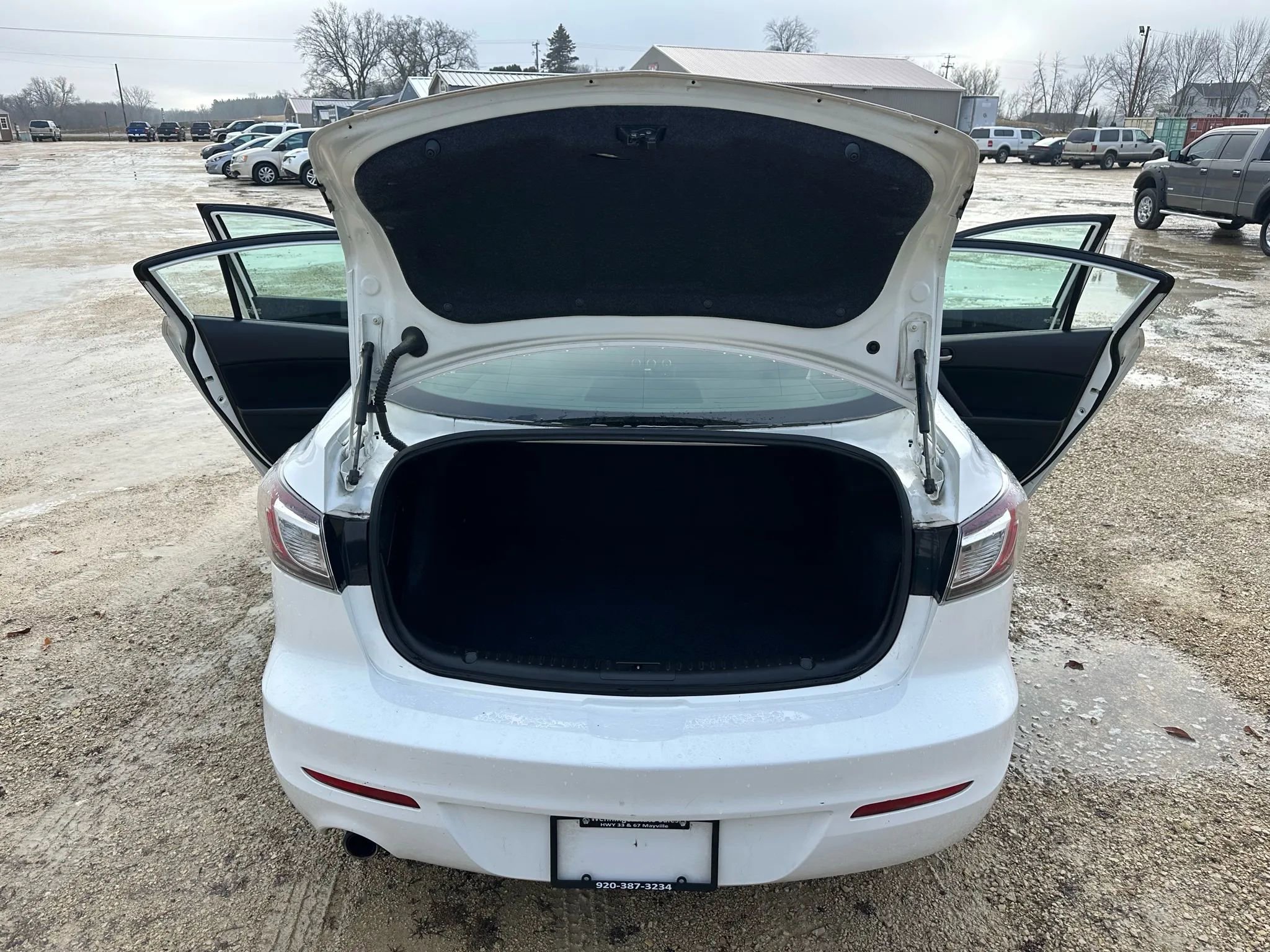 Used 2013 MAZDA MAZDA3 i Touring image 14