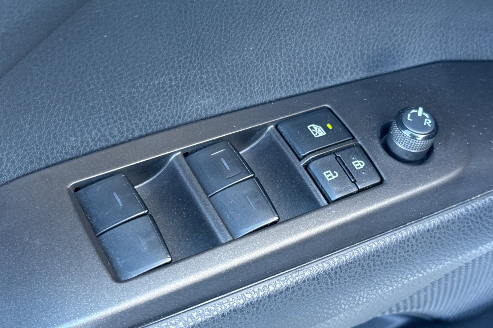 Certified 2023 Toyota Camry SE image 32