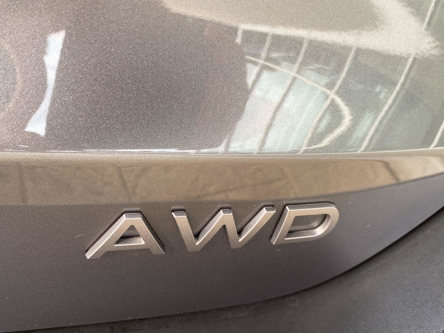 Certified 2025 Nissan Kicks SV AWD/4WD image 10