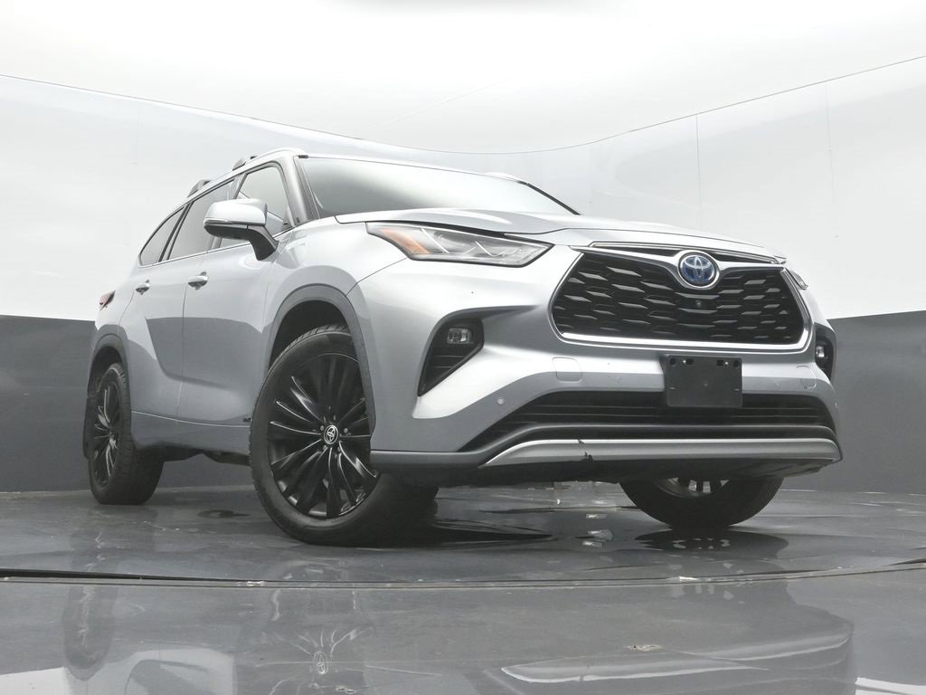 Used 2021 Toyota Highlander Platinum image 25