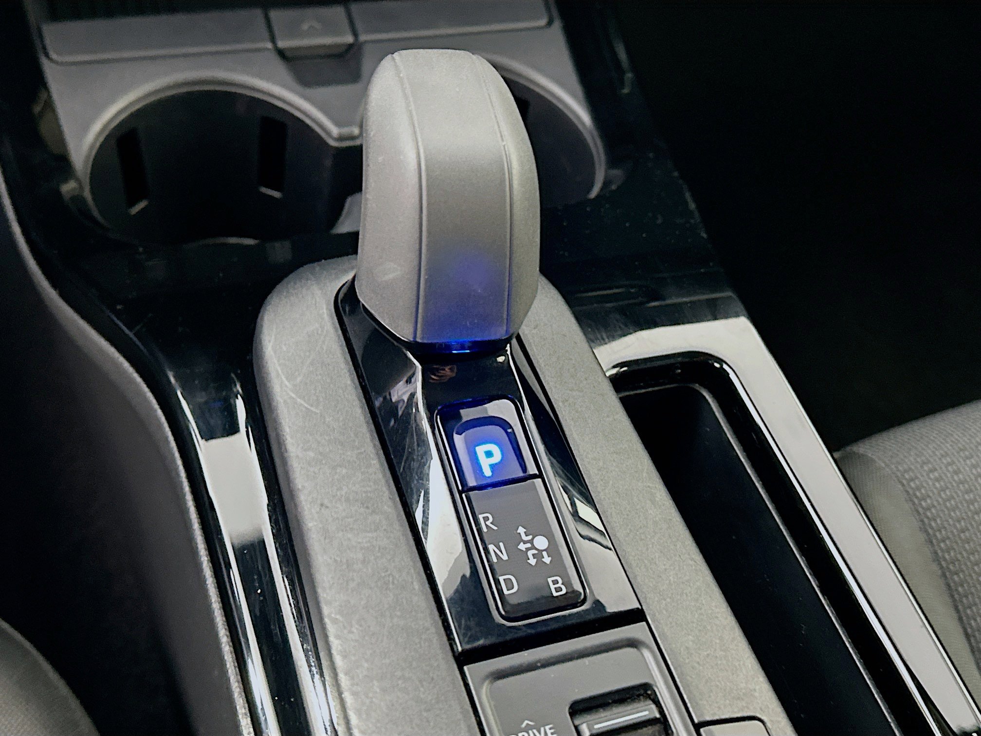 Used 2025 Toyota Prius LE image 25