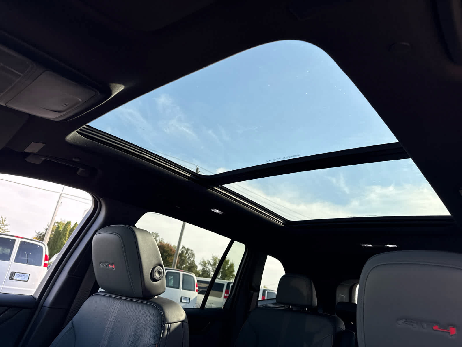 New 2027 GMC Acadia AT4 w/ Luxury Package AWD/4WD image 19