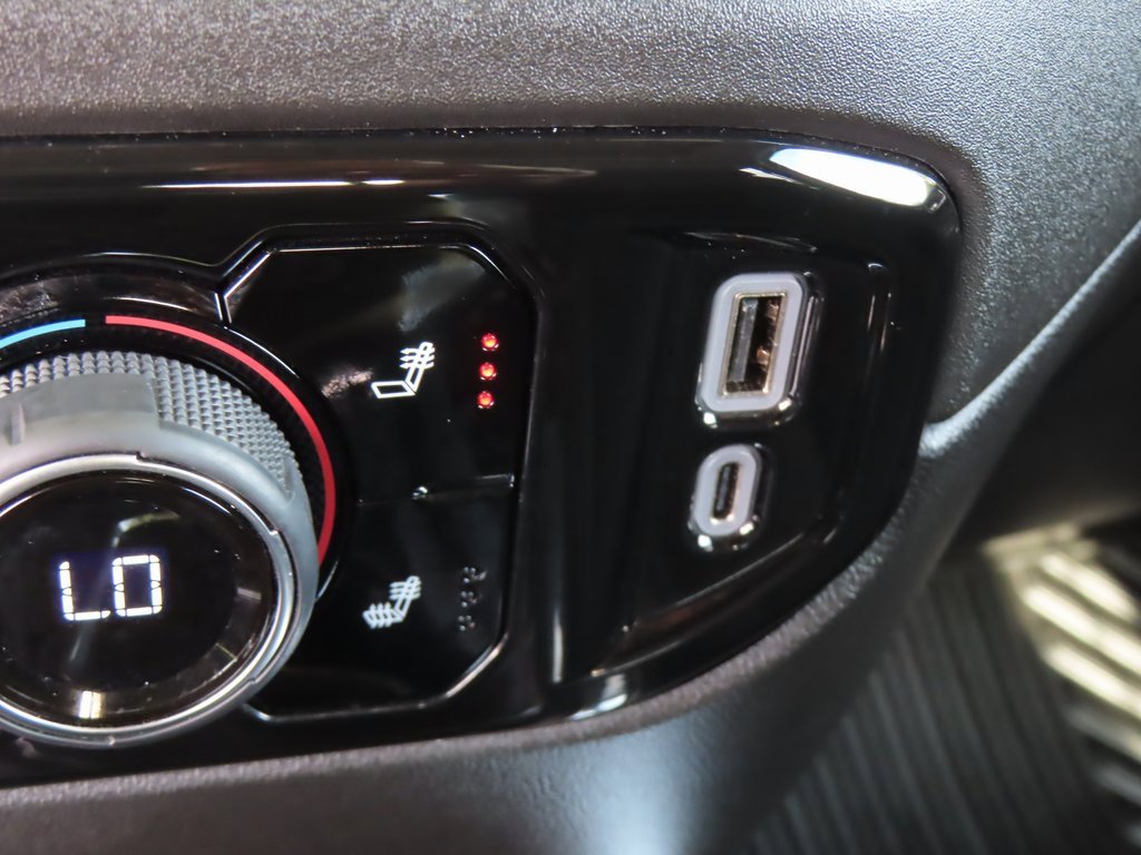 Used 2024 Chevrolet Silverado 1500 RST w/ Convenience Package II image 8