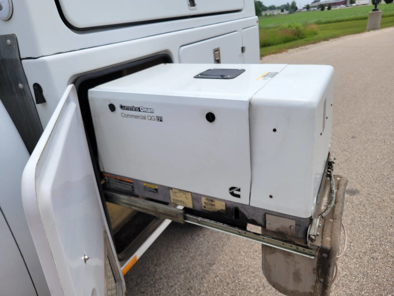 Used 2012 Chevrolet Silverado 3500 W/T image 9