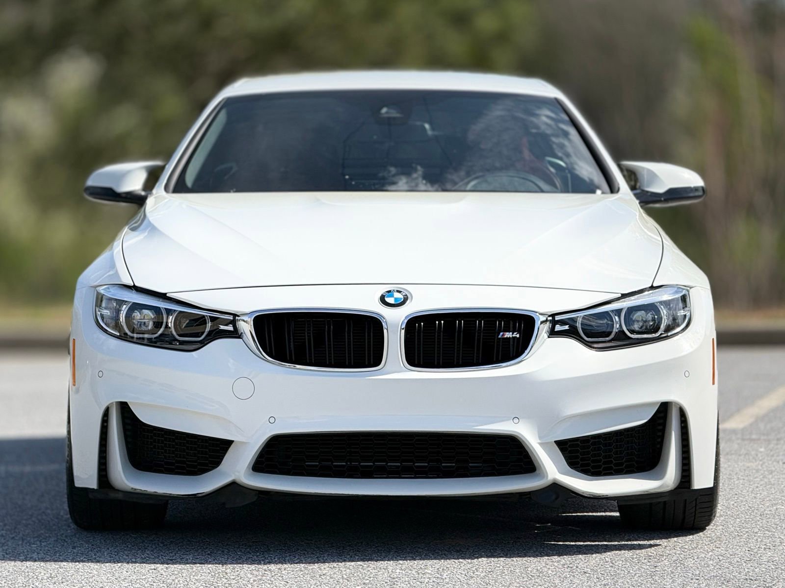 Used 2019 BMW M4 Convertible image 2