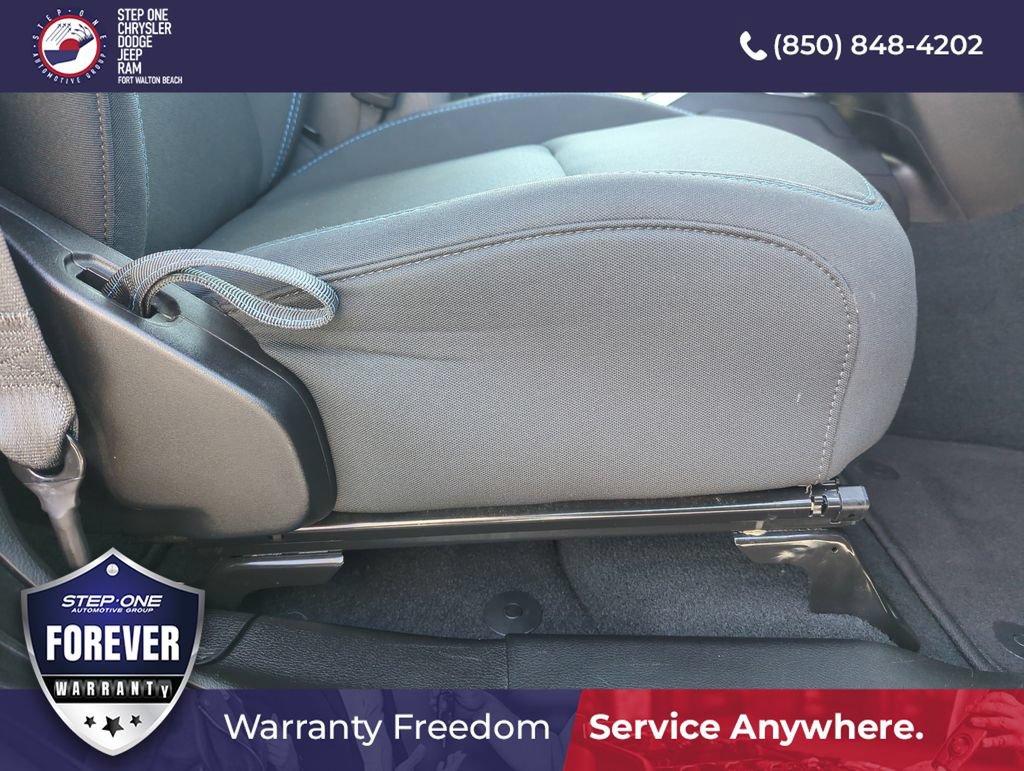 Used 2023 Jeep Wrangler Unlimited Rubicon 4xe w/ Safety Group AWD/4WD image 35