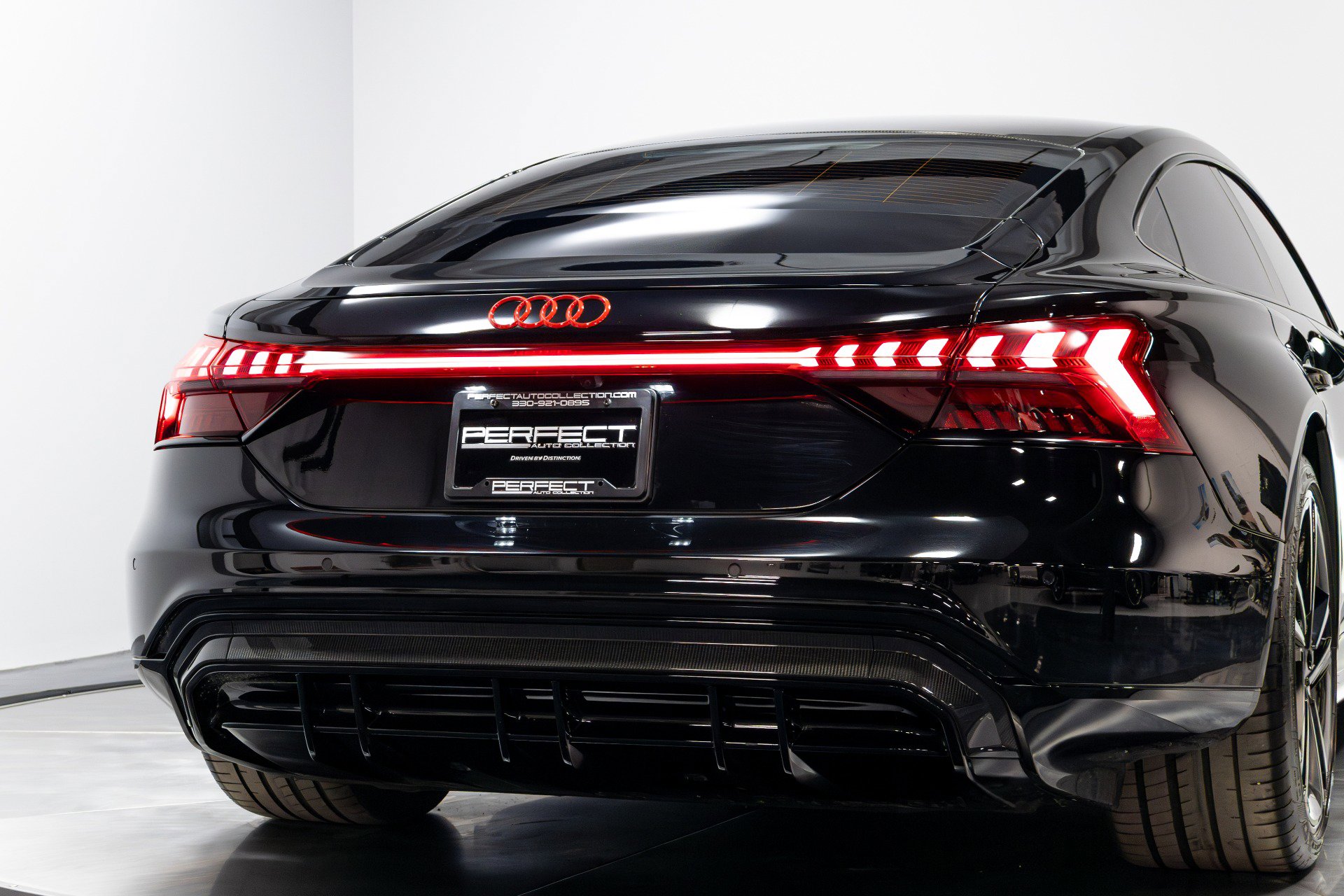 Used 2023 Audi RS e-tron GT image 81