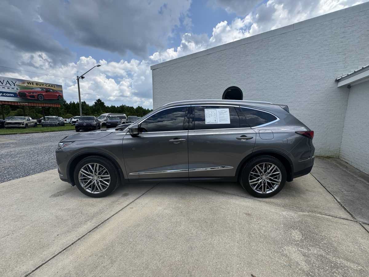 Used 2024 Acura MDX SH-AWD w/ Advance Package image 2