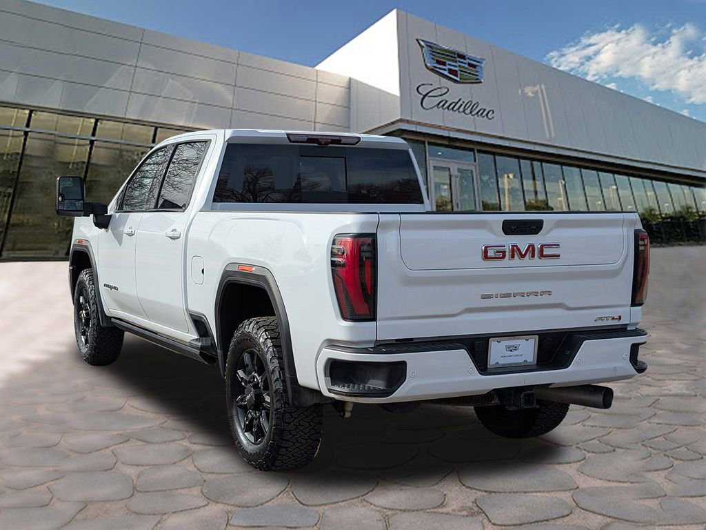 Used 2024 GMC Sierra 2500 AT4 w/ AT4 Premium Plus Package image 4