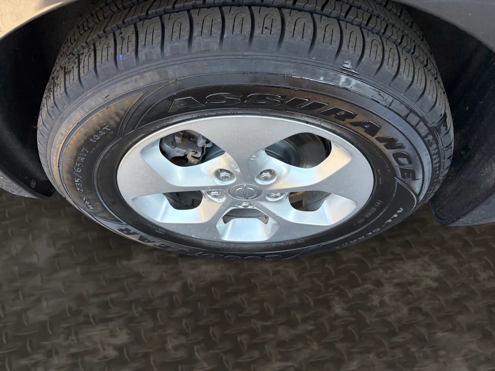 Used 2017 Chrysler Pacifica Touring-L Plus image 36