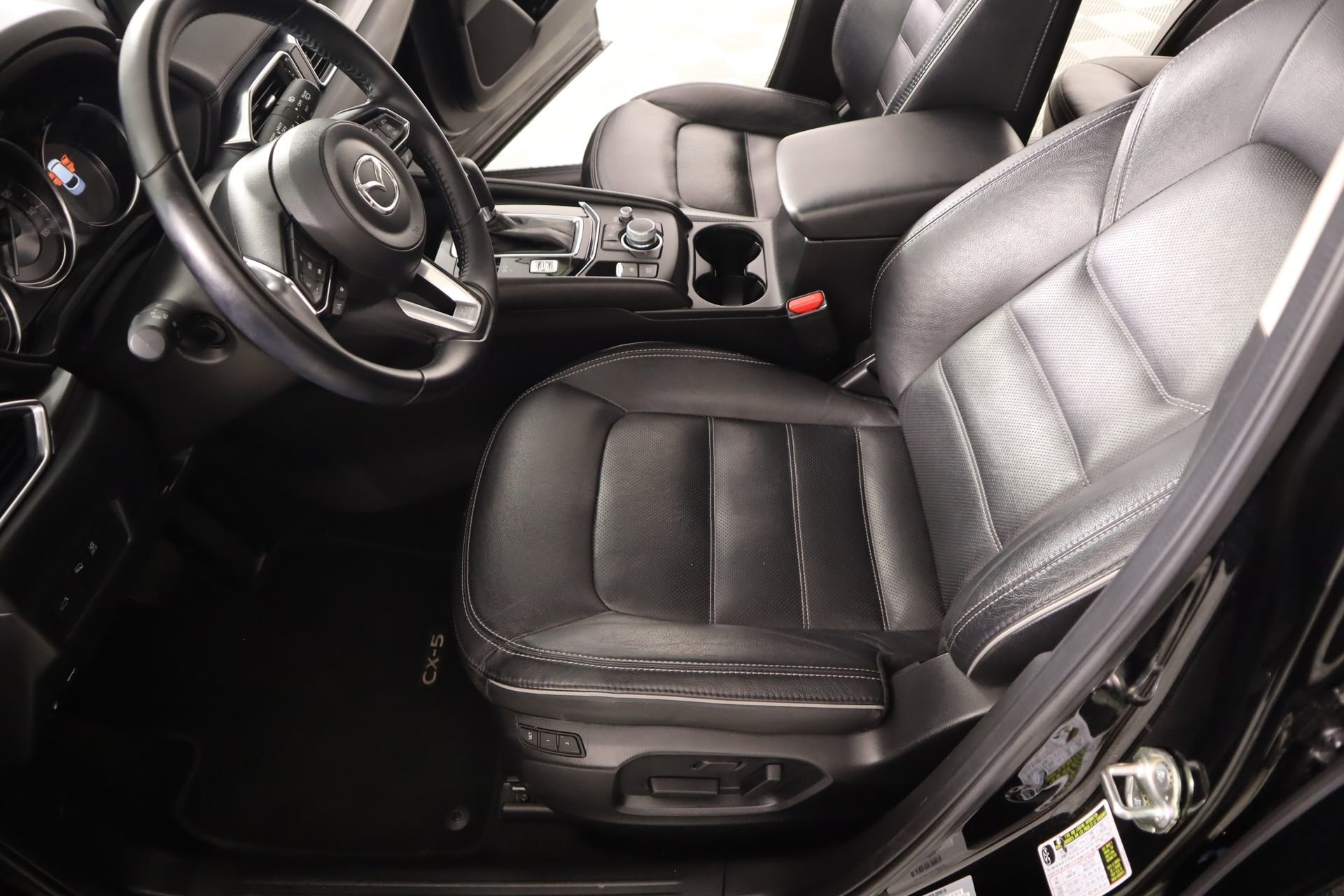 Used 2025 MAZDA CX-5 AWD 2.5 S w/ Preferred Package image 11