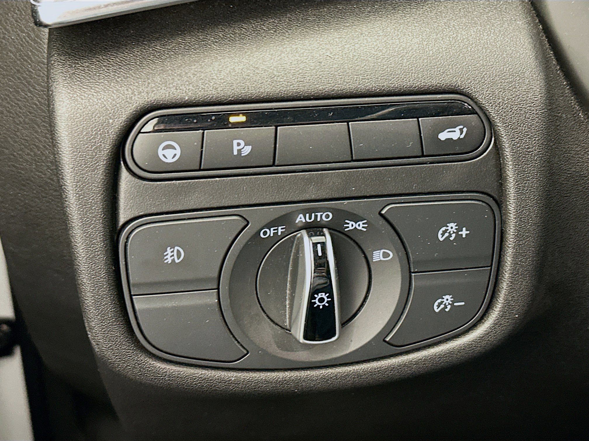 Used 2024 INFINITI QX55 Luxe image 17