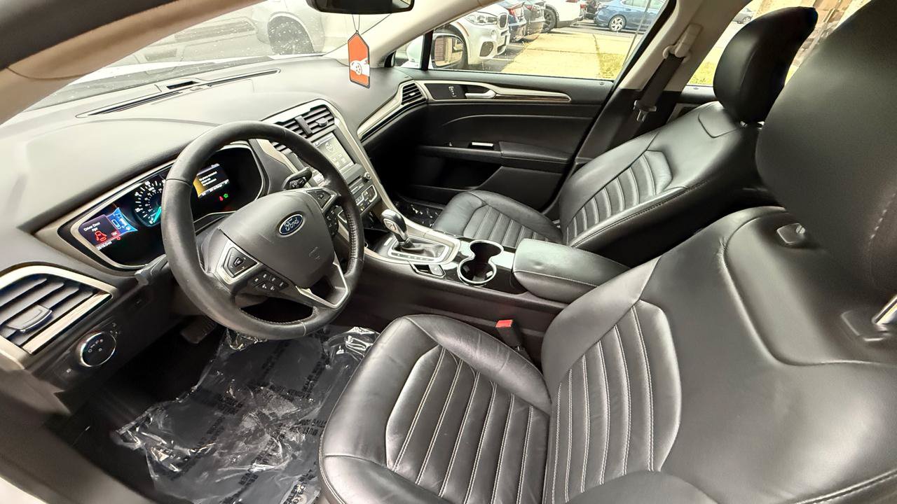 Used 2016 Ford Fusion Energi SE FWD image 9
