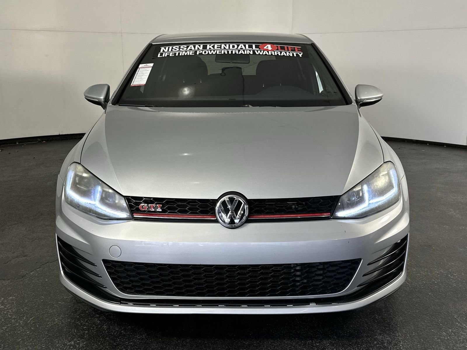 Used 2017 Volkswagen GTI S image 3