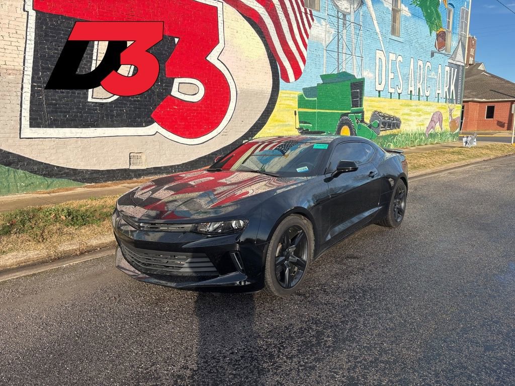 Used 2017 Chevrolet Camaro LT image 1