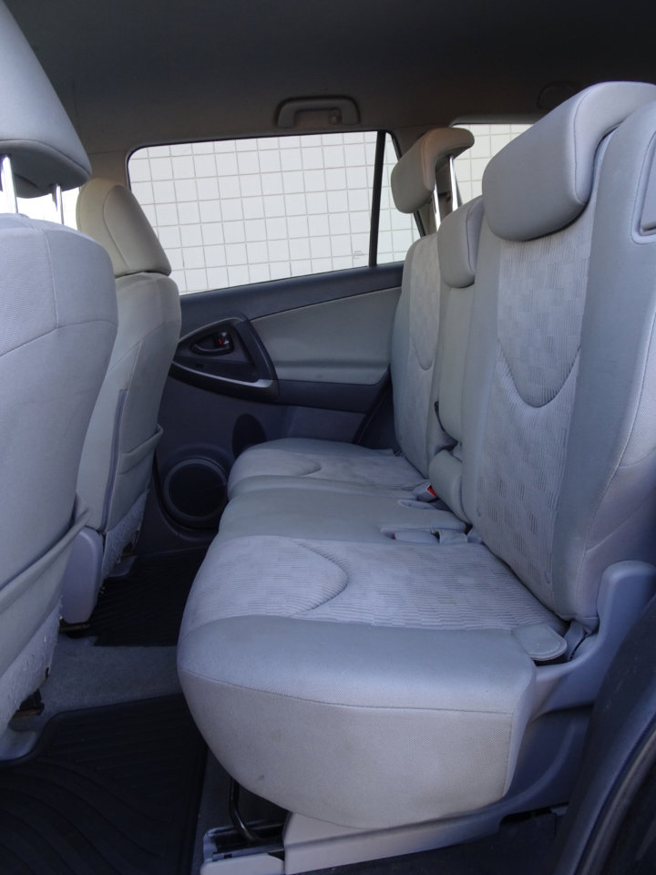 Used 2011 Toyota RAV4 4WD w/ Base L4 Extra Value Pkg image 11