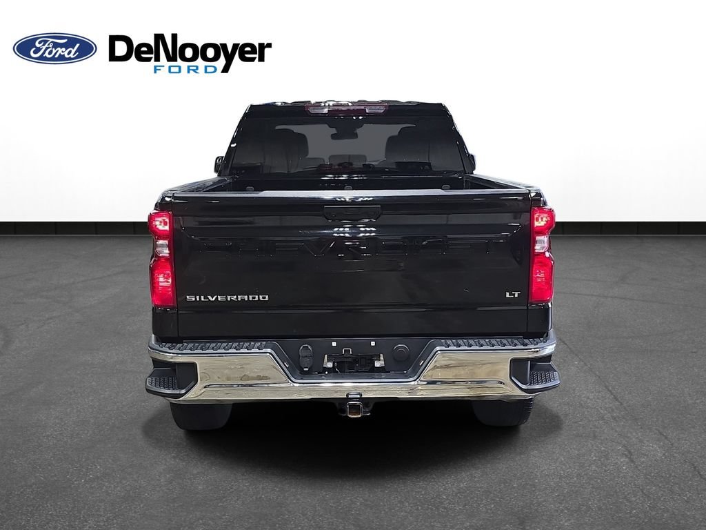Used 2024 Chevrolet Silverado 1500 LT AWD/4WD image 7