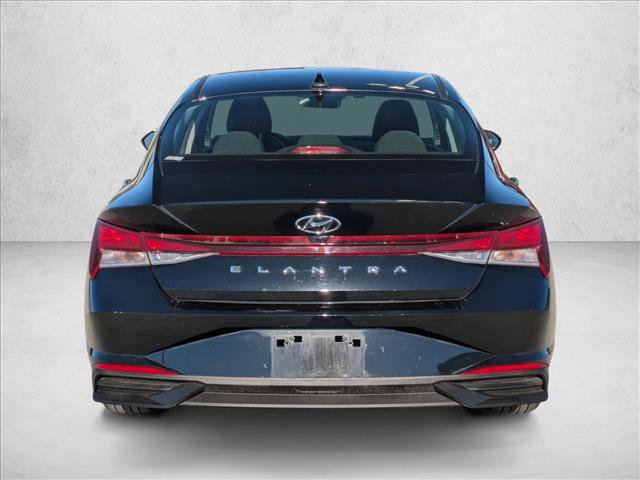 Used 2023 Hyundai Elantra SEL w/ Convenience Package image 6