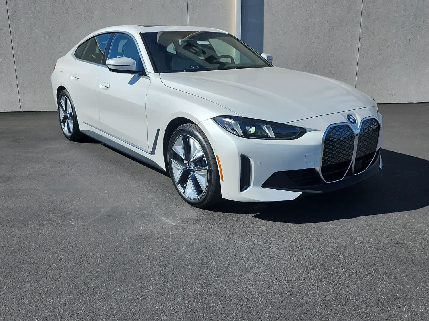 New 2026 BMW i4 eDrive40 w/ Premium Package RWD image 2