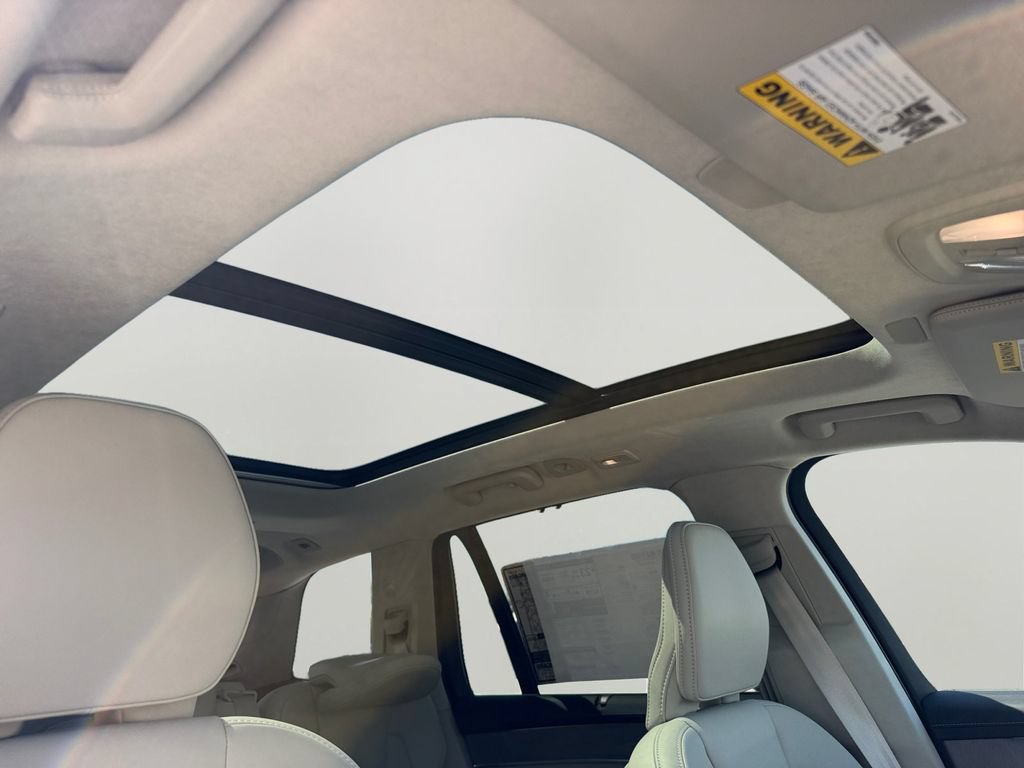New 2026 Volvo XC90 B6 Ultra w/ Lounge Package AWD/4WD image 5