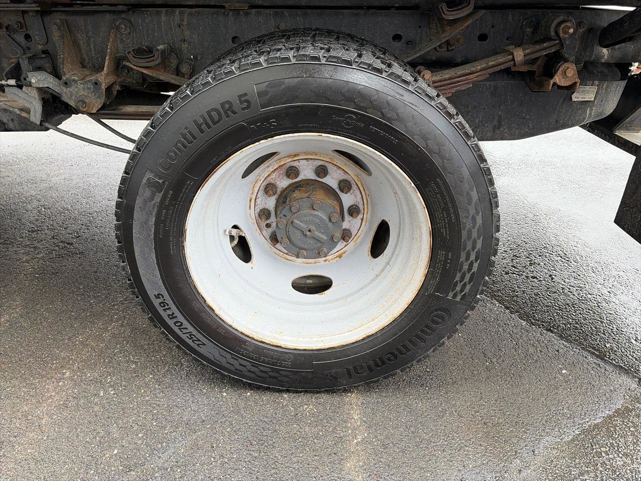 Used 2019 Ford F550 4x4 Regular Cab Super Duty image 16