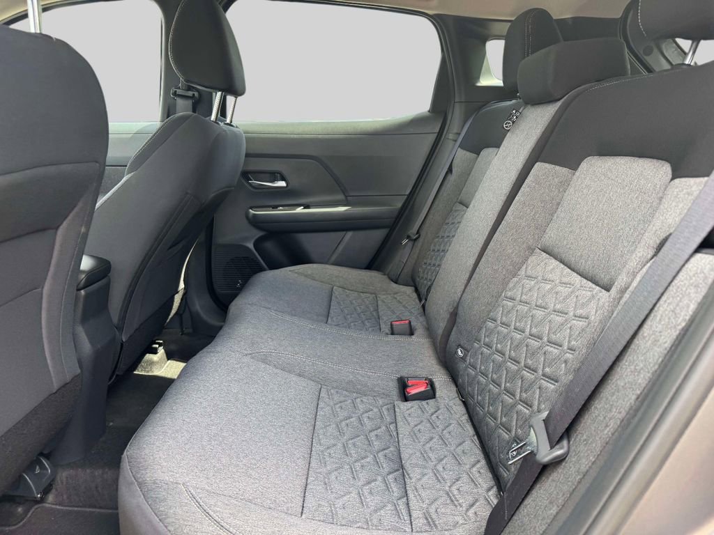 Used 2026 Nissan Kicks SV w/ Cold Weather Package AWD/4WD image 11