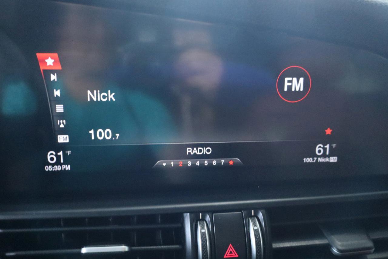 Used 2017 Alfa Romeo Giulia image 23