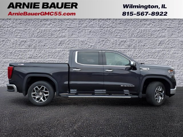 Used 2023 GMC Sierra 1500 SLT w/ SLT Premium Plus Package AWD/4WD image 4