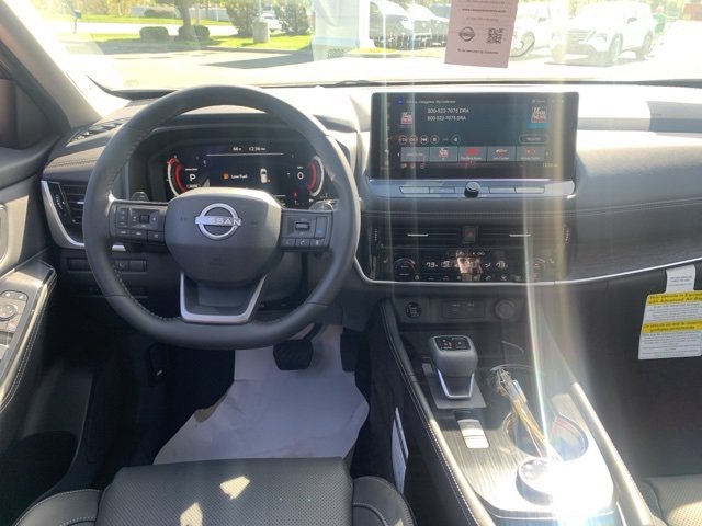 New 2026 Nissan Rogue Platinum image 27