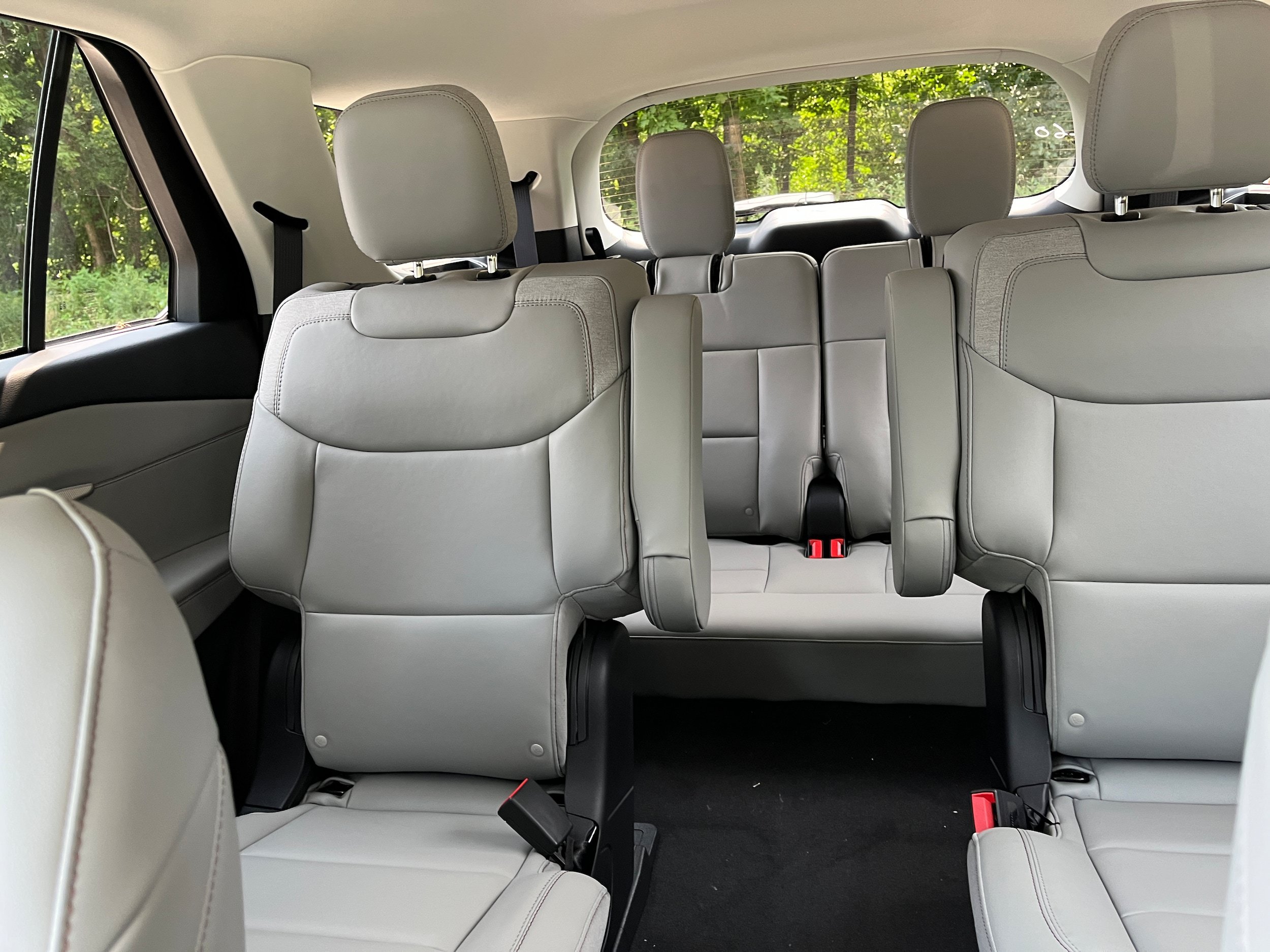 New 2026 Ford Explorer Active w/ Active Comfort Package AWD/4WD image 7