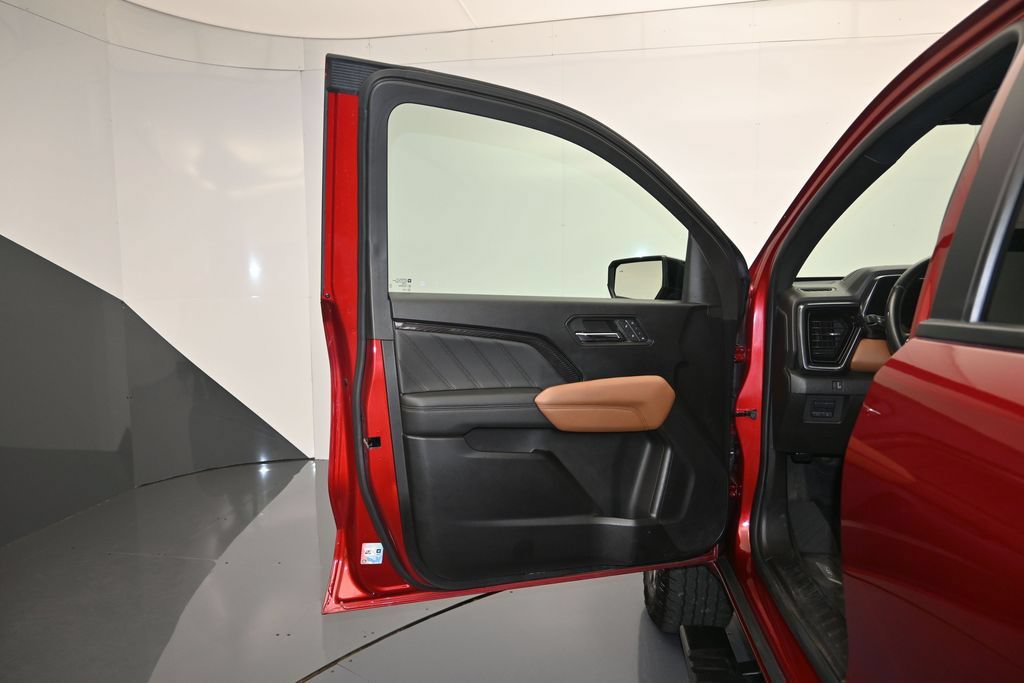 Used 2023 GMC Canyon AT4 w/ AT4 Premium Package AWD/4WD image 10