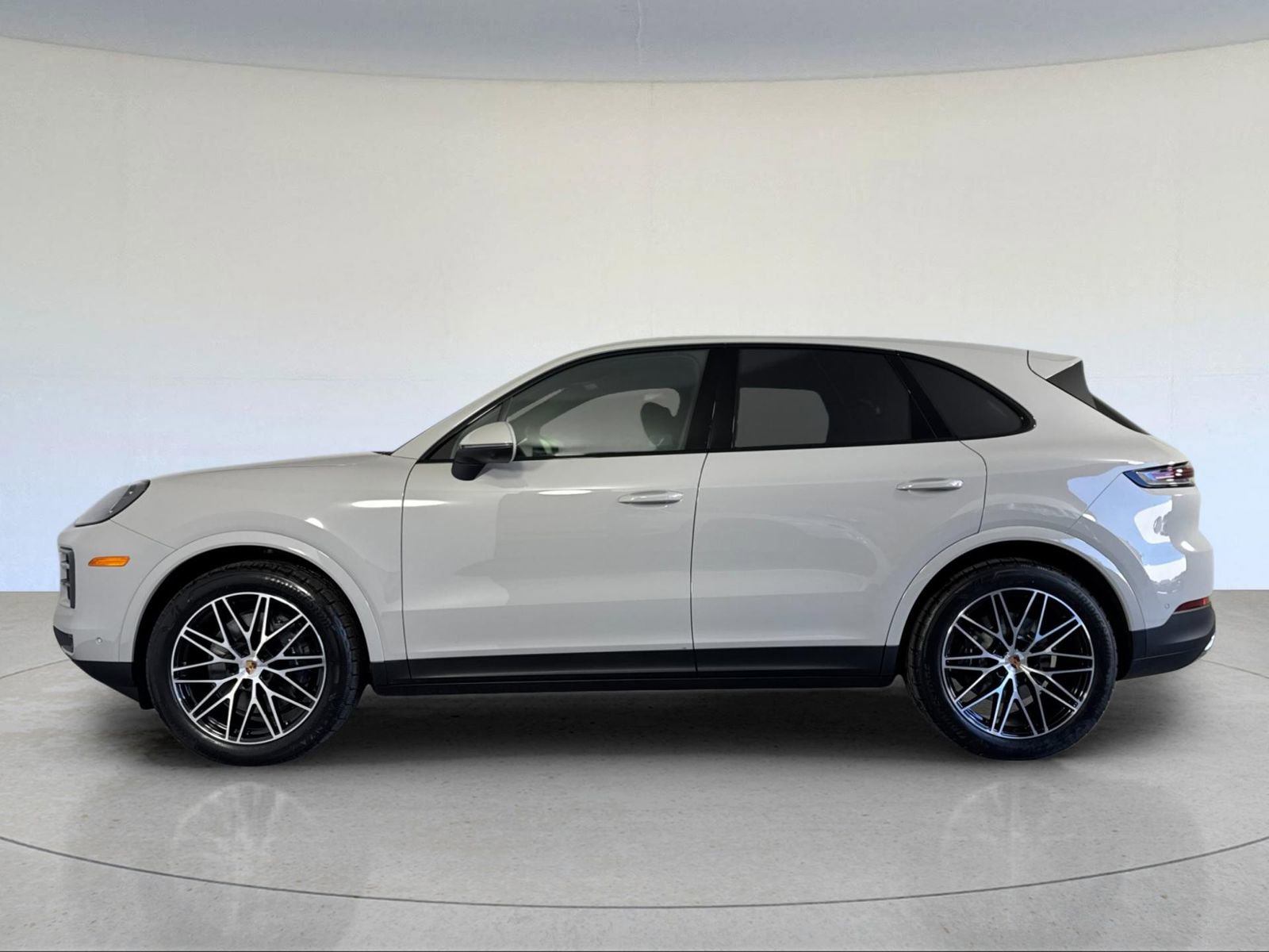 New 2026 Porsche Cayenne AWD/4WD image 2