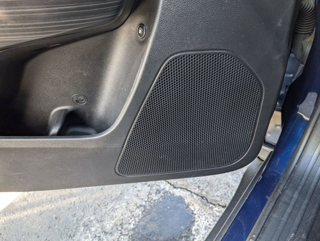 Used 2016 Jeep Cherokee Latitude w/ Cold Weather Group image 23