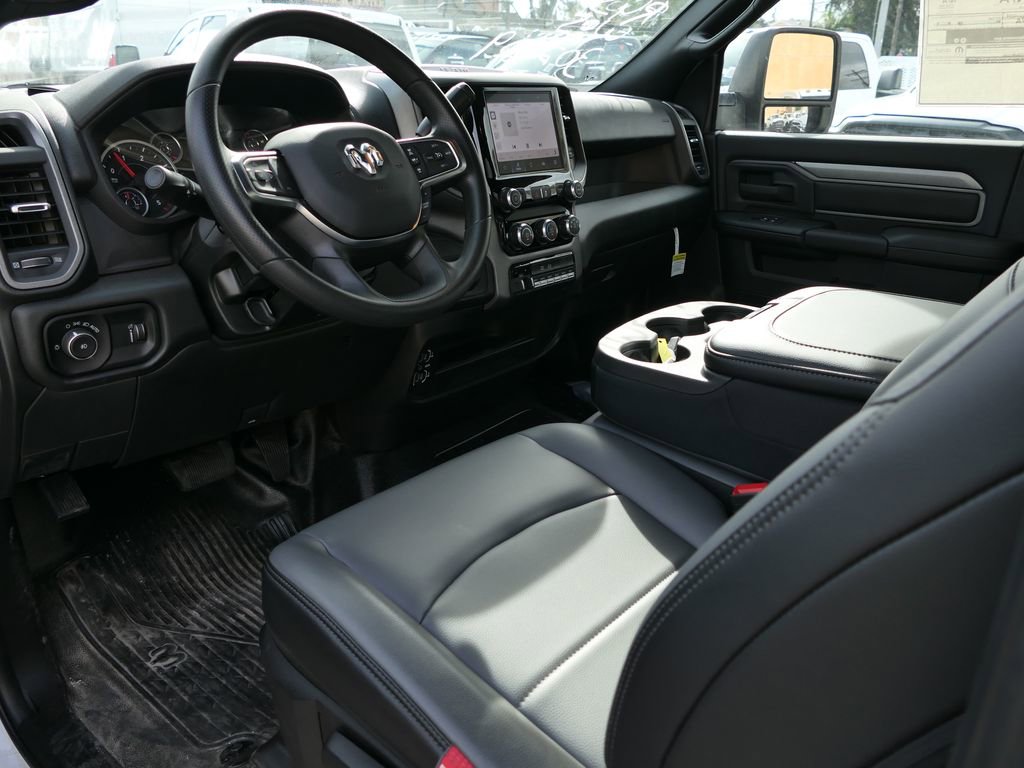 New 2026 RAM 3500 Tradesman w/ Chrome Appearance Group image 11