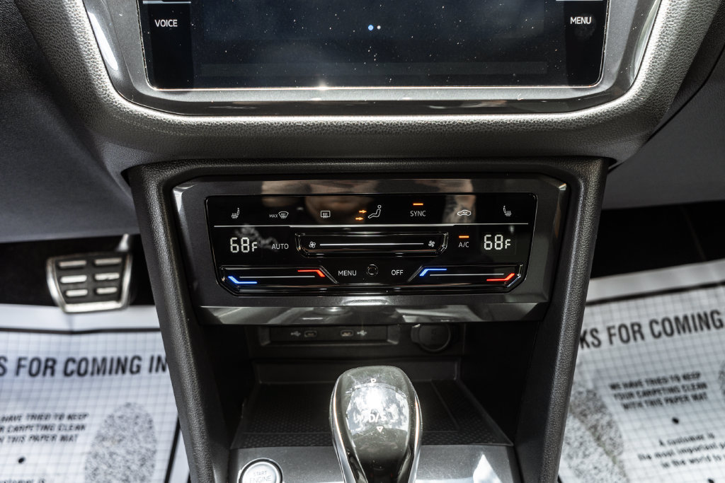 Used 2022 Volkswagen Tiguan SE R-Line AWD/4WD image 19