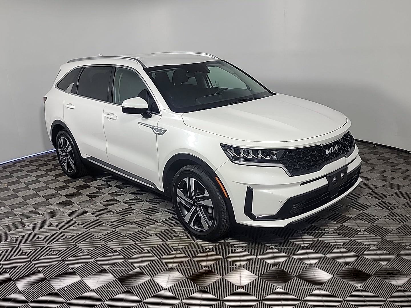 Used 2023 Kia Sorento EX AWD/4WD image 2
