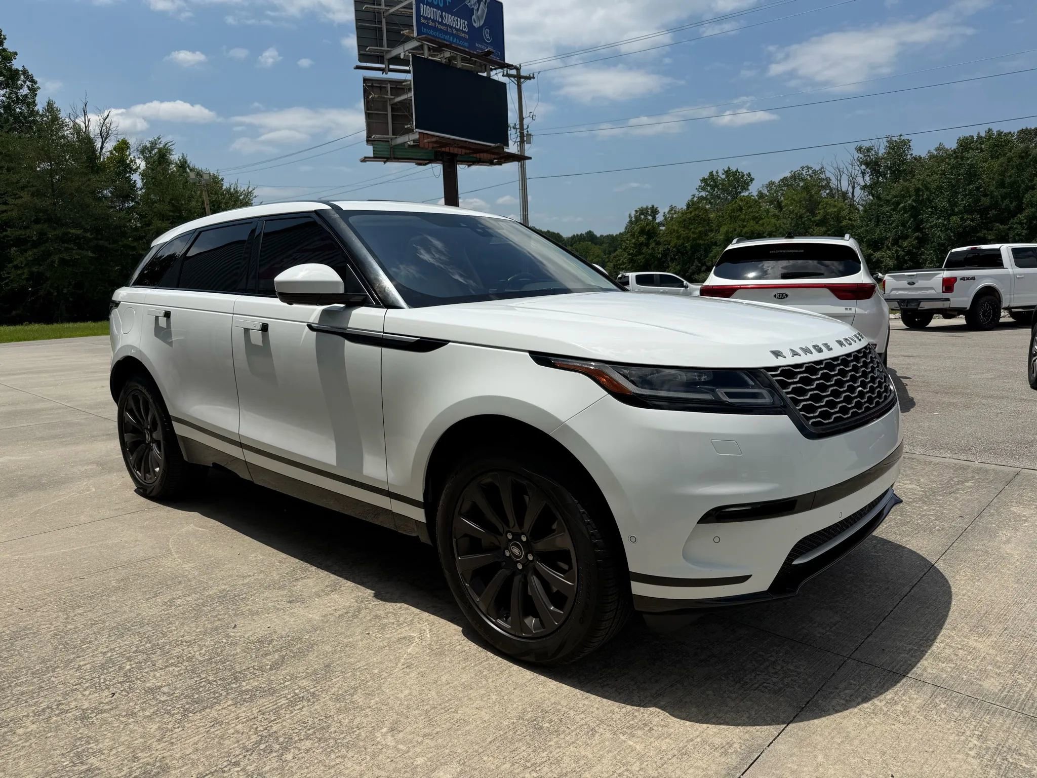 Used 2020 Land Rover Range Rover Velar S image 35
