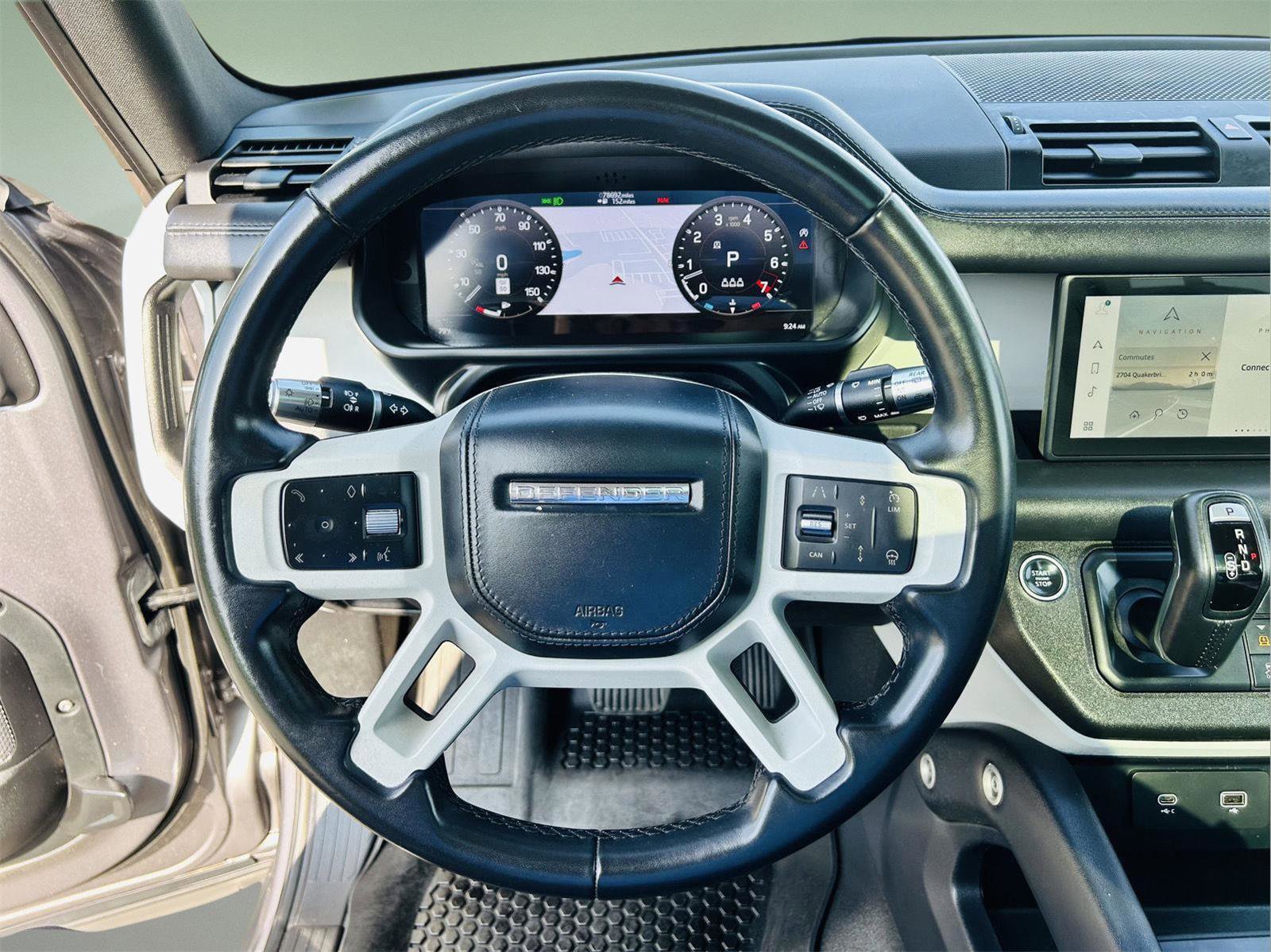 Used 2020 Land Rover Defender 110 HSE image 30