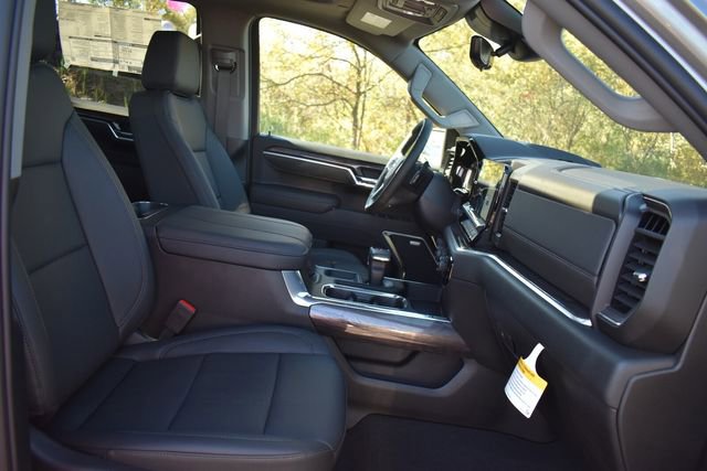 New 2025 Chevrolet Silverado 1500 LTZ w/ LTZ Premium Package image 17