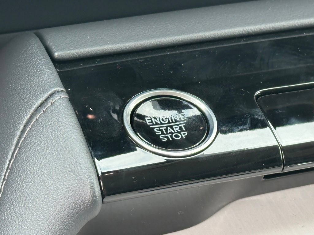 New 2027 Lincoln Navigator Reserve AWD/4WD image 11