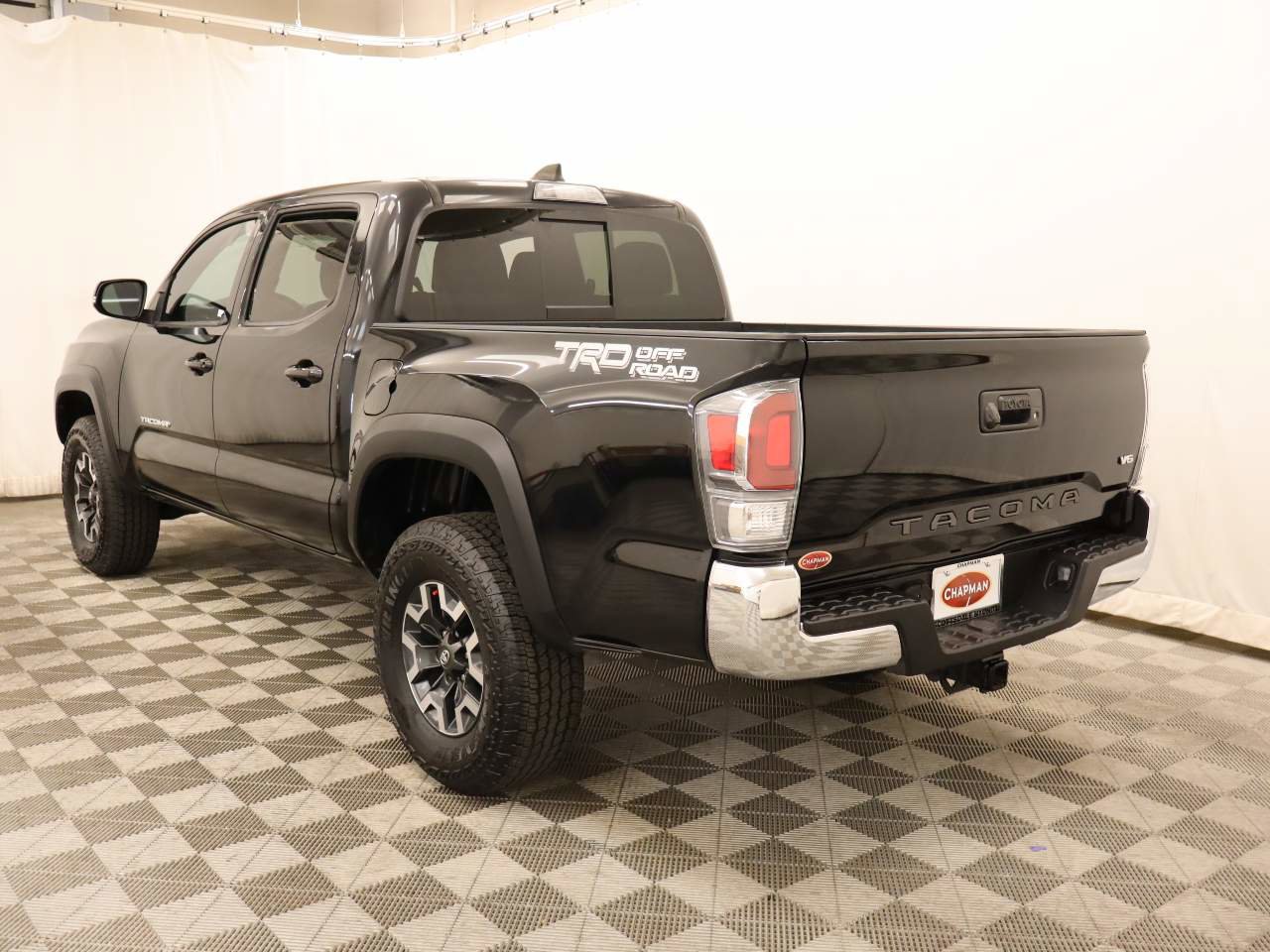 Used 2022 Toyota Tacoma TRD Off-Road image 3