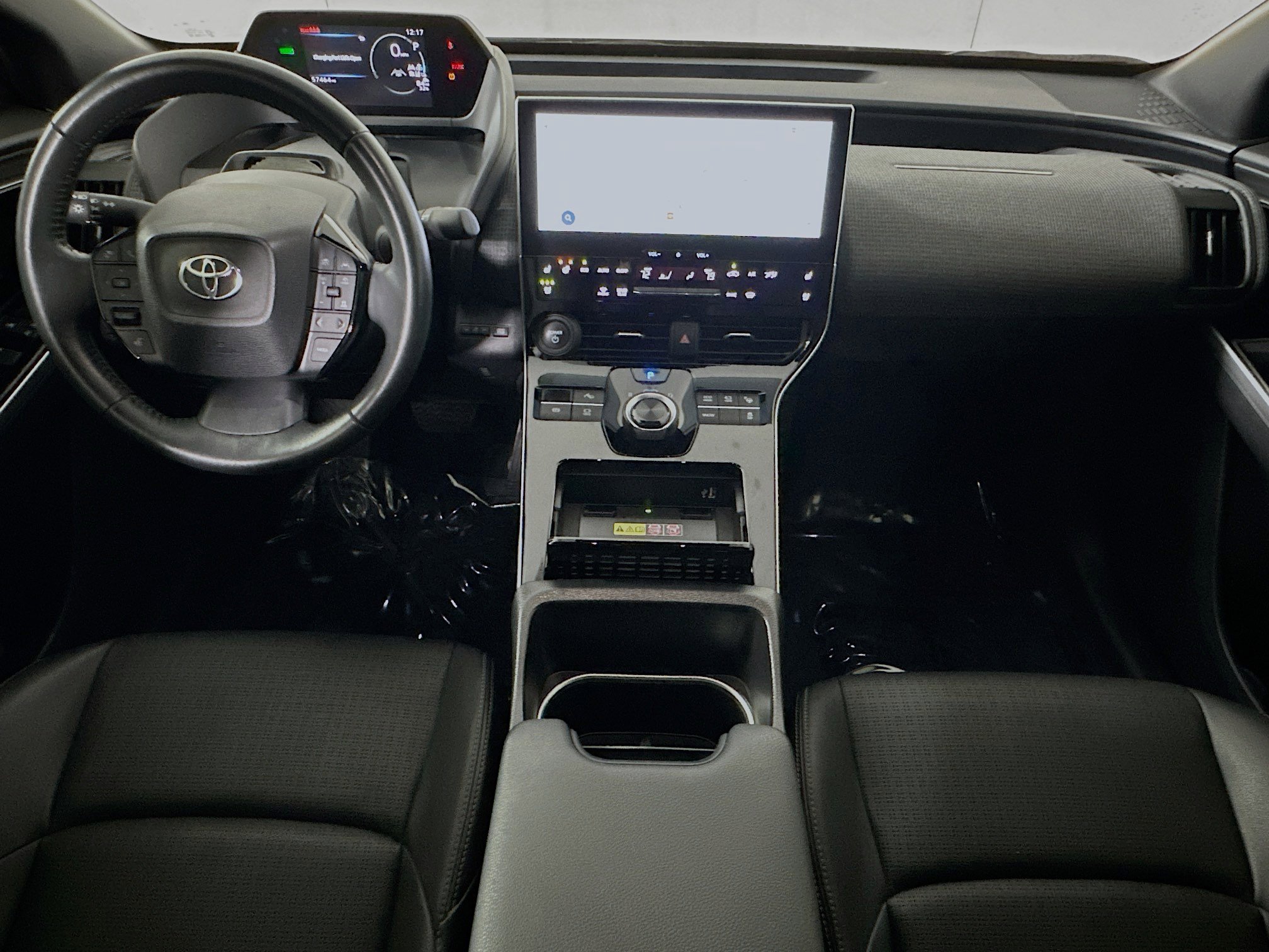 Used 2024 Toyota bZ4X Limited image 25