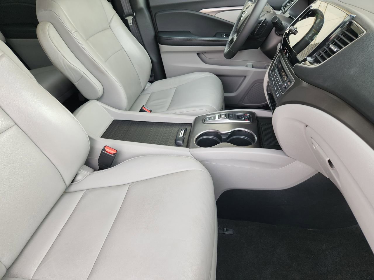 Used 2022 Honda Pilot Special Edition image 13