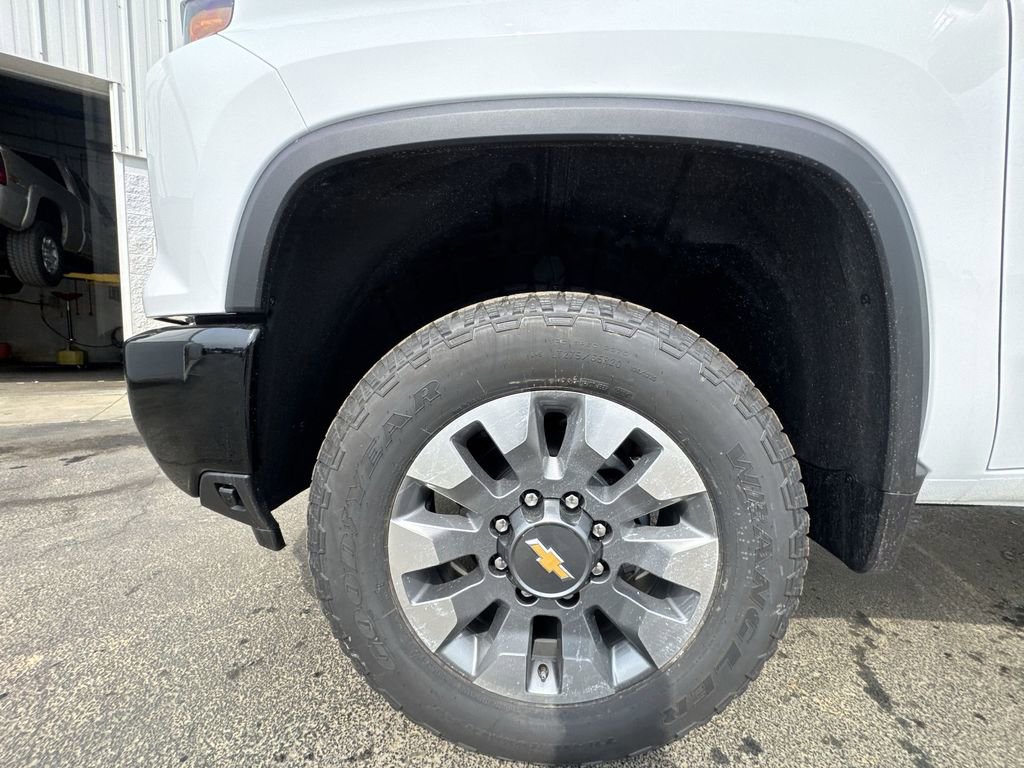 New 2026 Chevrolet Silverado 2500 Custom w/ Custom Value Package AWD/4WD image 10