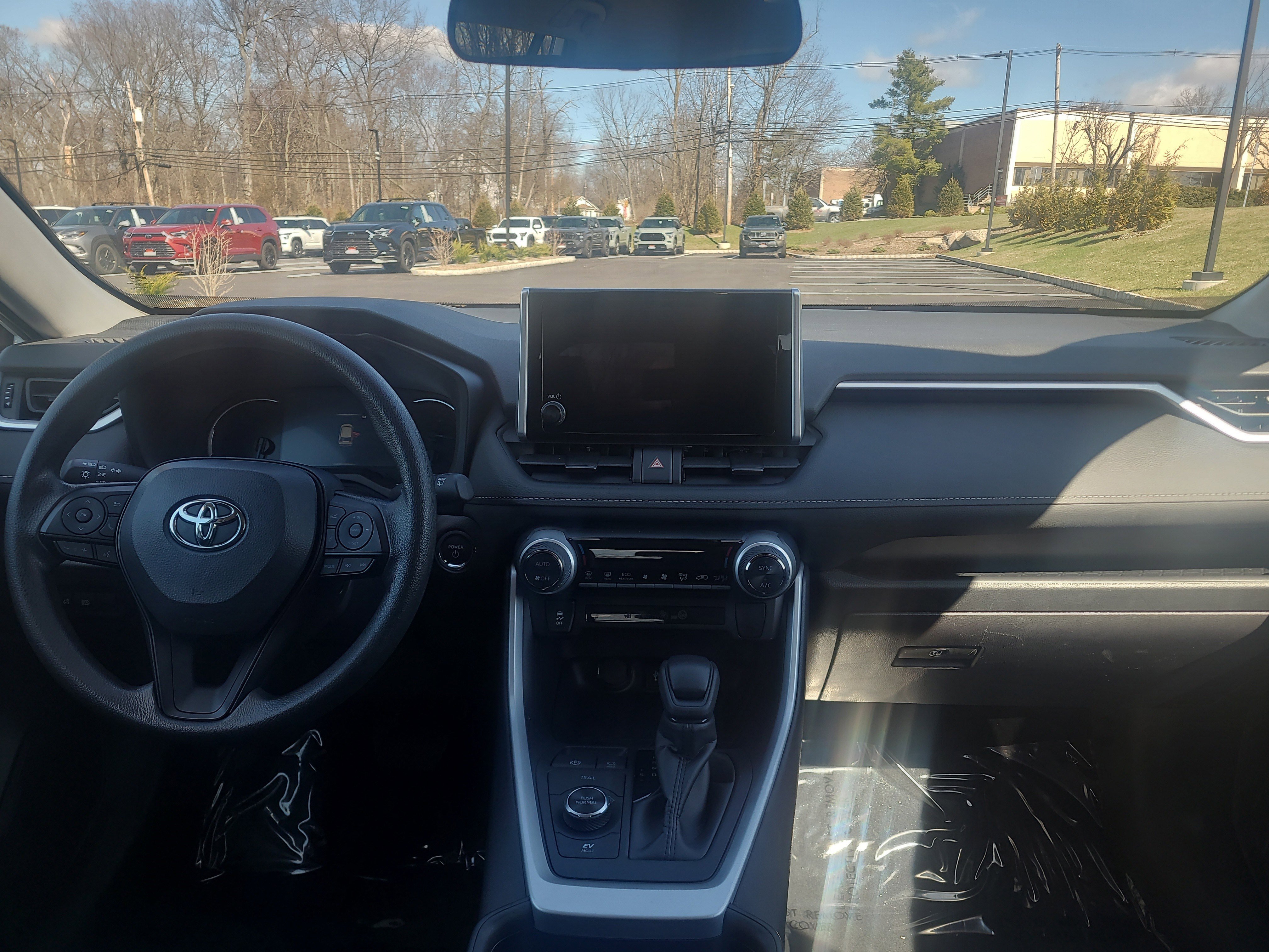 Certified 2025 Toyota RAV4 XLE image 18