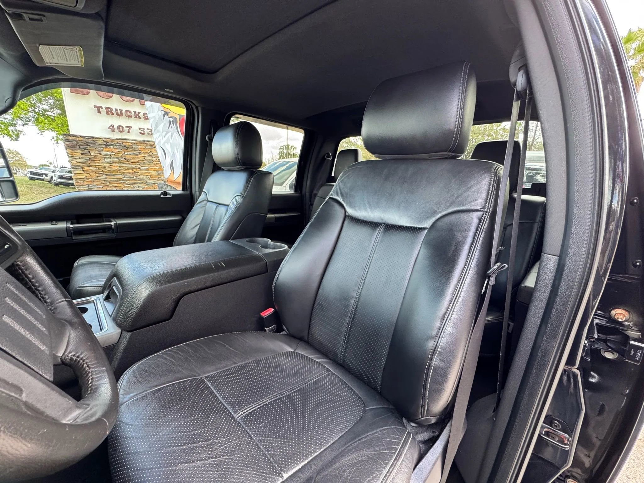 Used 2012 Ford F250 Lariat w/ Lariat Ultimate Pkg AWD/4WD image 8