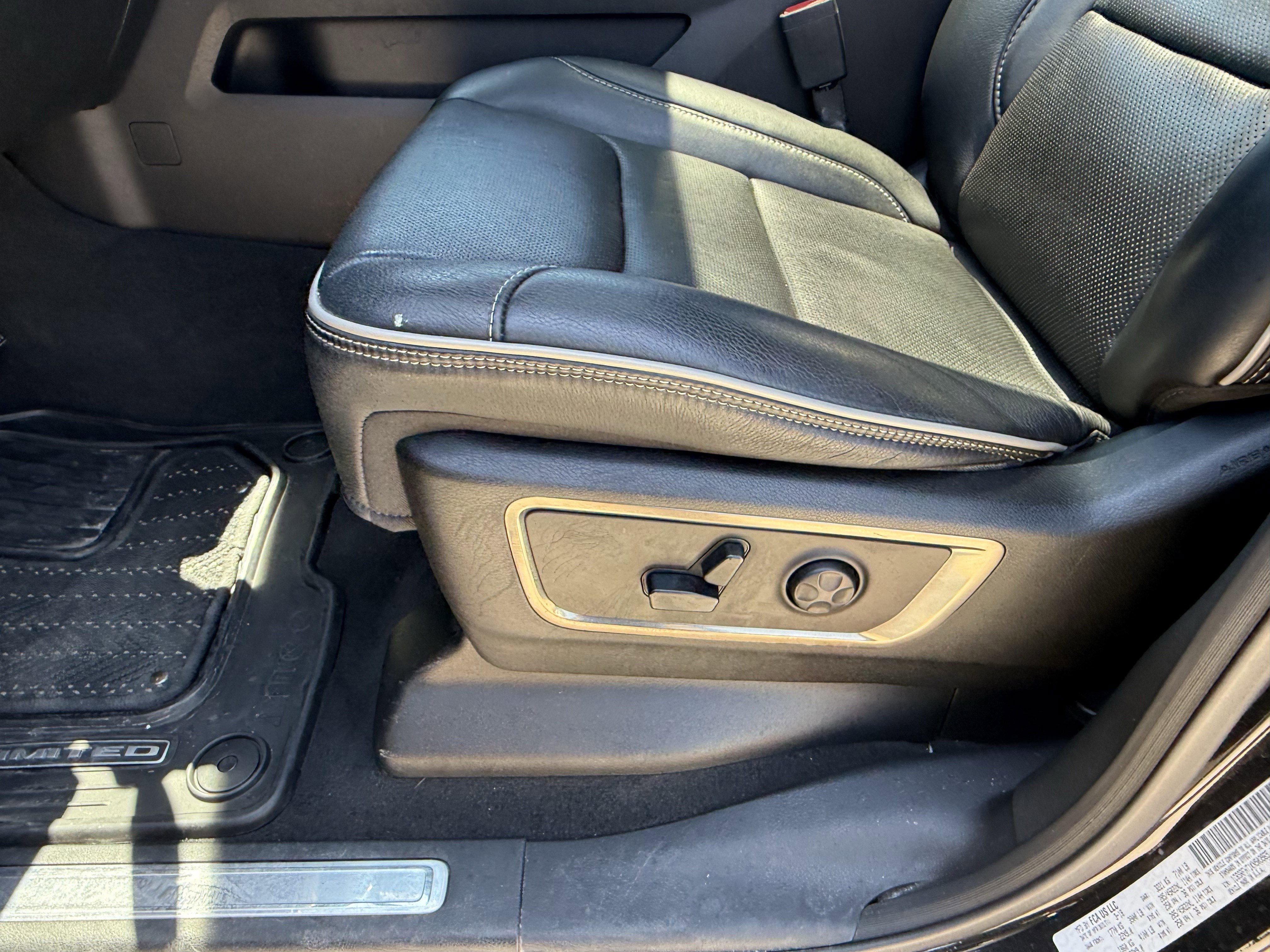 Used 2019 RAM 1500 Limited w/ Advanced Safety Group AWD/4WD image 30
