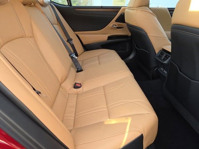 New 2025 Lexus ES 350 Ultra Luxury image 6